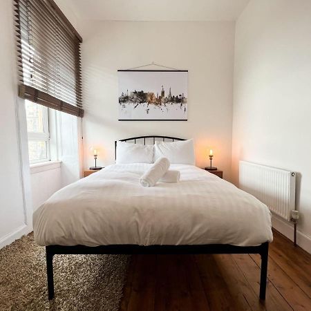 Bohemian 1Br Flat In Abbeyhill EDI Exterior photo