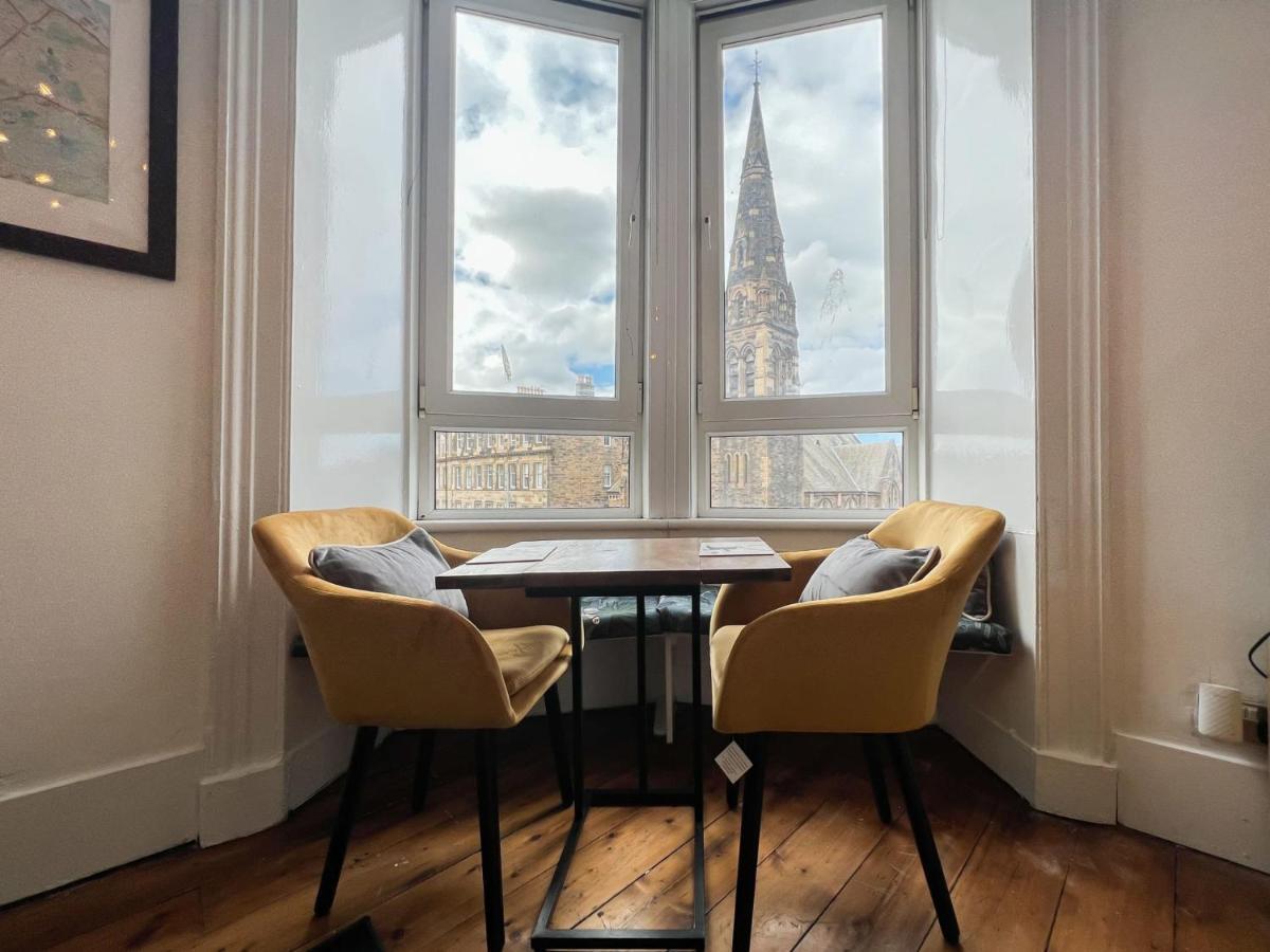 Bohemian 1Br Flat In Abbeyhill EDI Exterior photo