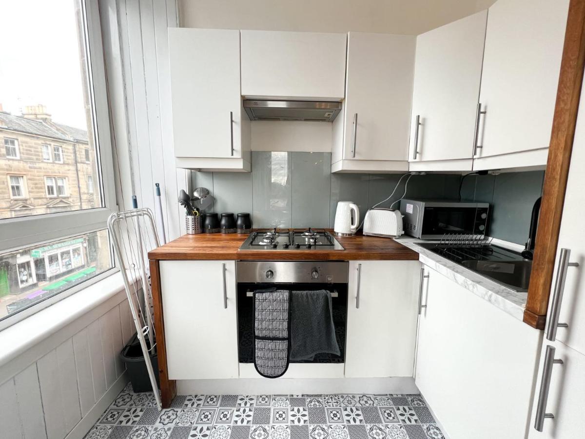 Bohemian 1Br Flat In Abbeyhill EDI Exterior photo